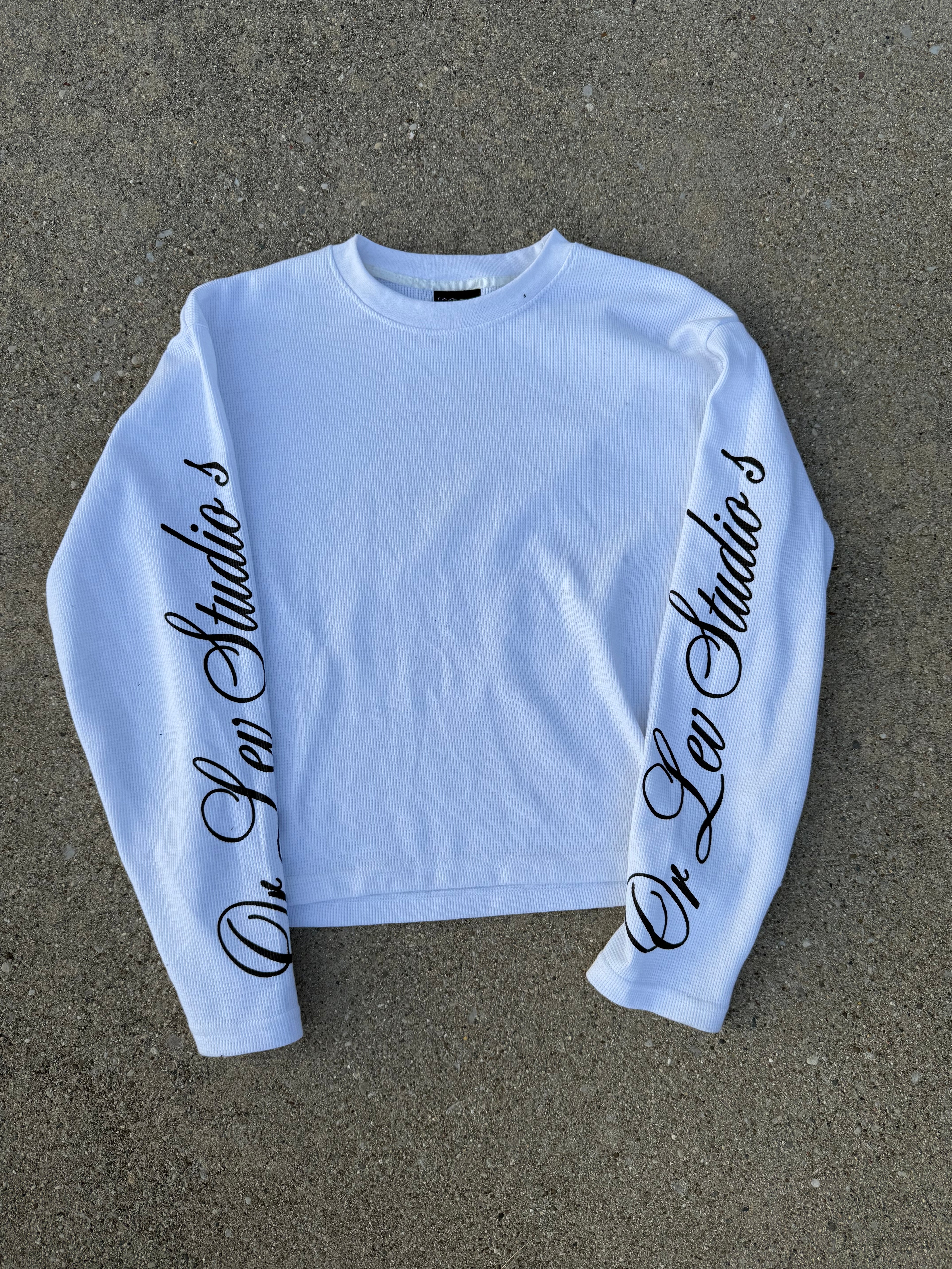 SIGNATURE WHITE CROPPED THERMAL